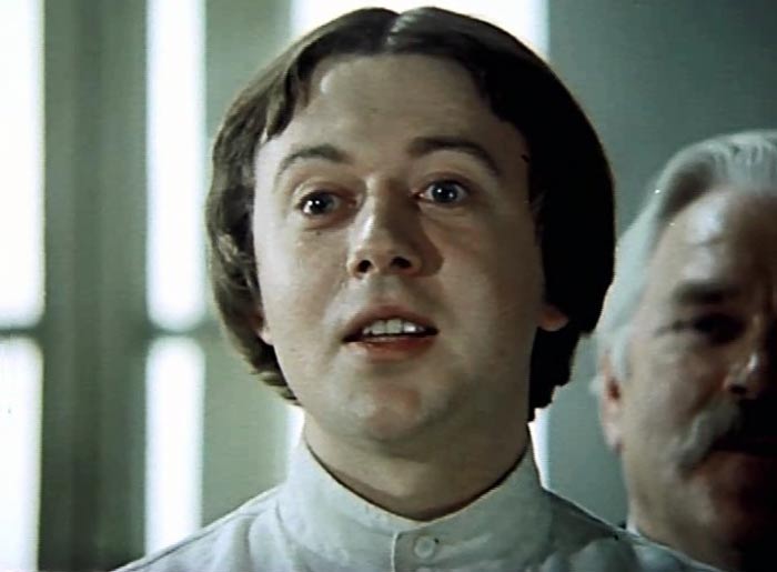 Григорий Маликов в фильме Смешные люди