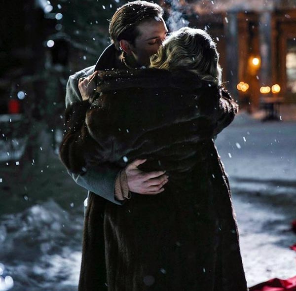 поцелуй Амина Хуратова и Ренаты Литвиновой