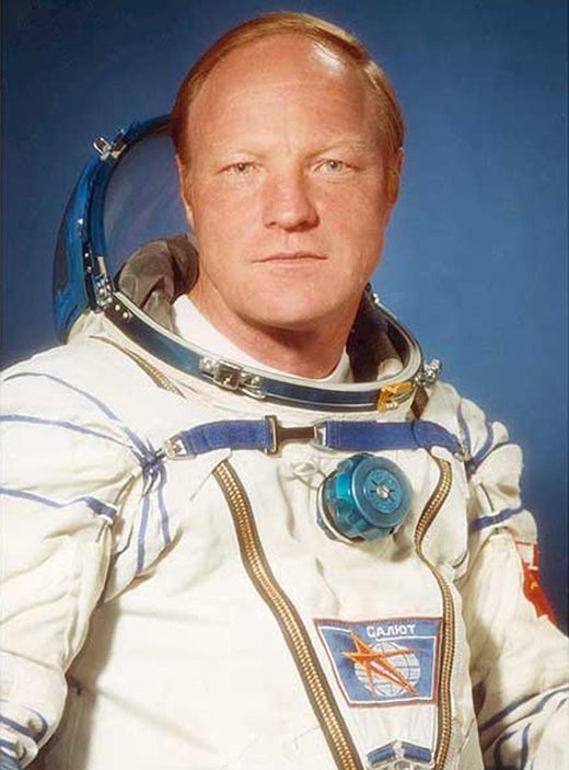 космонавт Игорь Волк