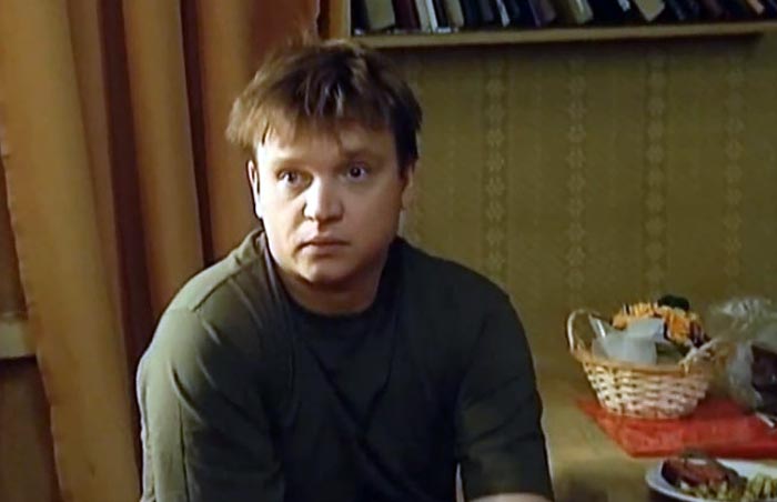 Илья Митрофанов в сериале Пыльная работа