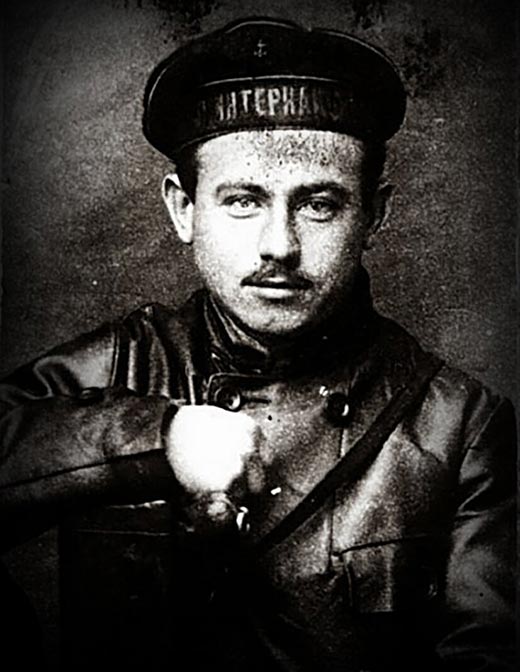 Иван Папанин в молодости