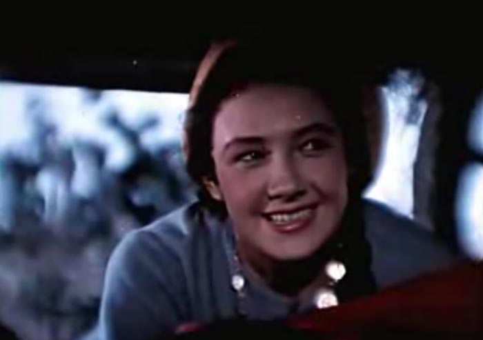 Изабелла Мень в фильме Казаки