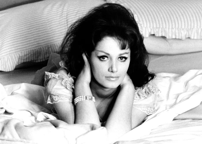 Джеки Коллинз (Jackie Collins) - биография, новости, личная жизнь, фото ...
