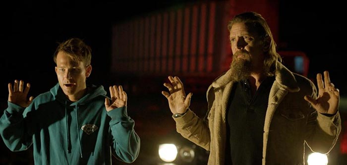 Джейми Коста в фильме Дорога в один конец