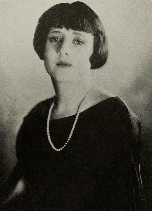 актриса Джин Эккер