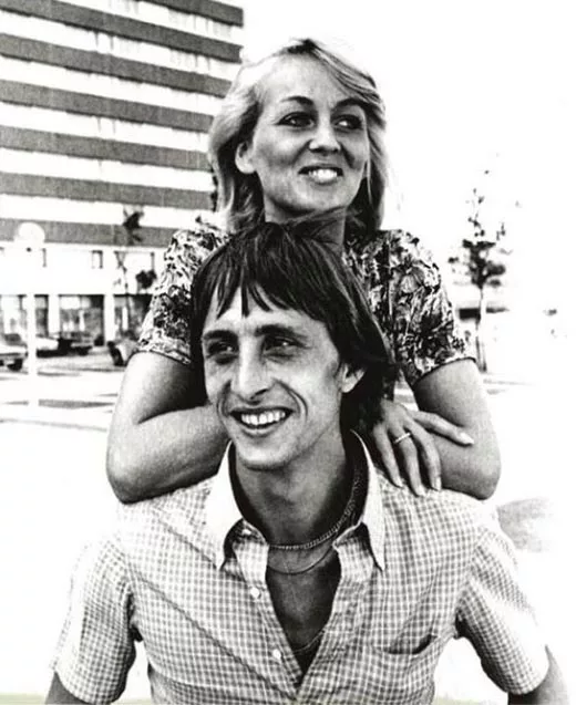 Йохан Кройф и жена Данни в молодости