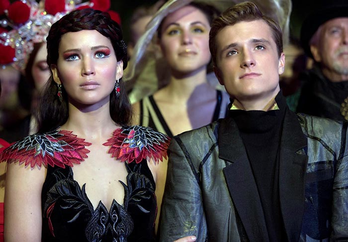 Джош Хатчерсон и Дженнифер Лоуренс в фильме Голодные игры