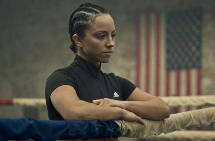 Киана Мадейра в фильме Идеальная зависимость