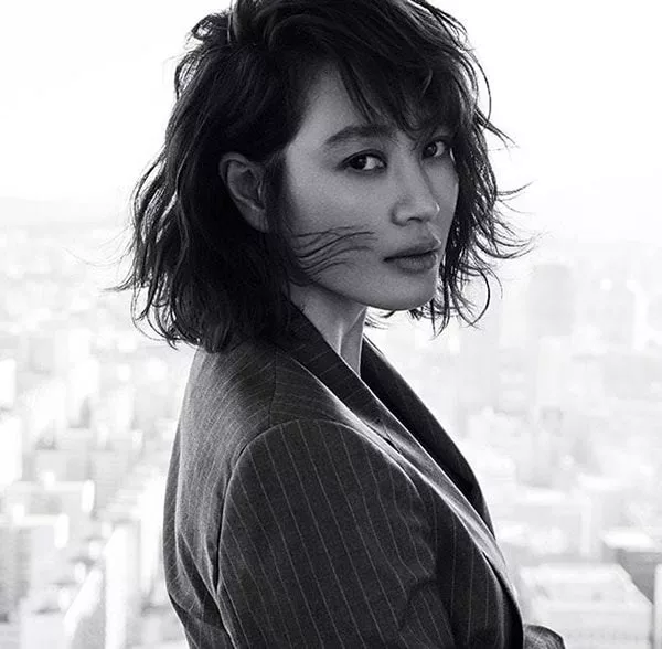 актриса Ким Хе Су