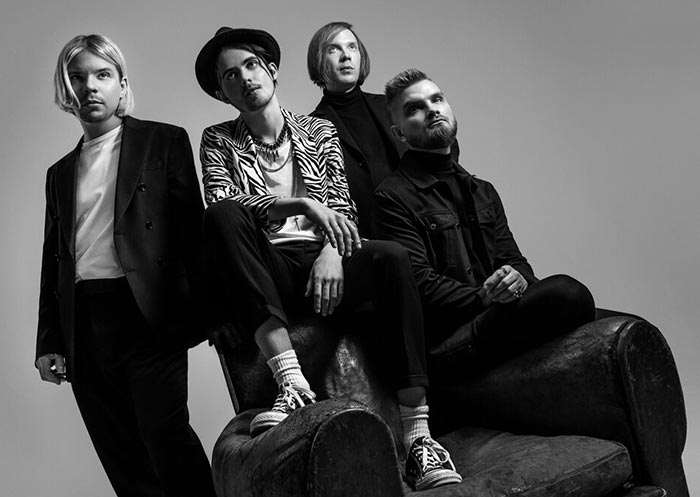 Кирилл Бледный и группа Пошлая Молли