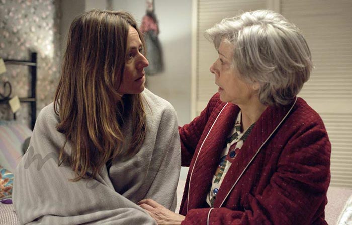 Кити Манвер в сериале Бумажный дом