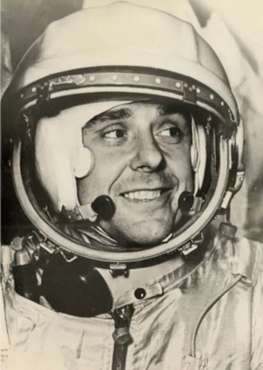 космонавт Владимир Комаров
