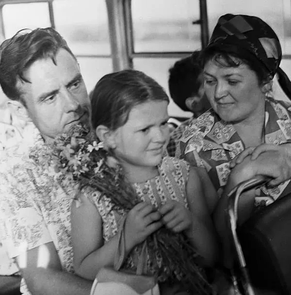 Владимир Комаров с женой и дочерью