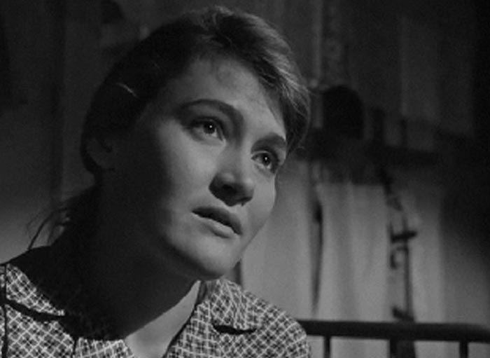 Лариса Буркова в фильме Живет такой парень