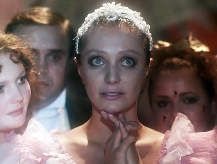 Лариса Полякова в фильме Сукины дети