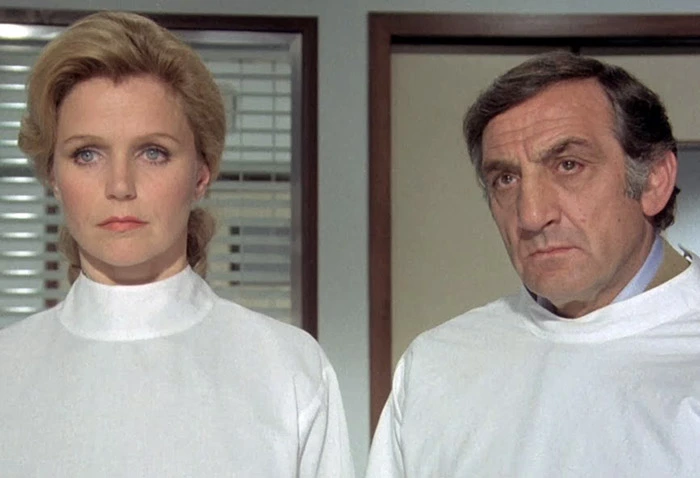 Ли Энн Ремик в фильме Прикосновение медузы