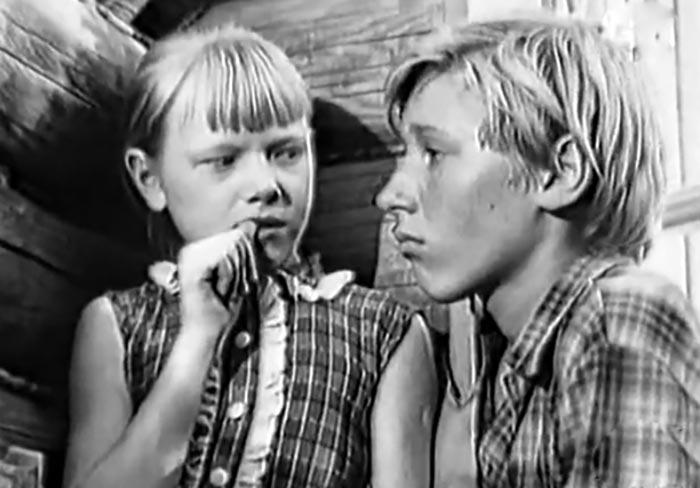 Лена Пяташихина в фильме Красно солнышко