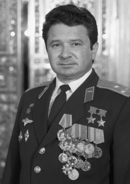 космонавт Леонид Кизим