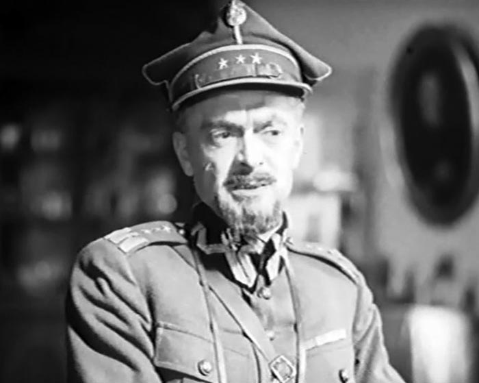 Леонид Макарьев в фильме Огненные годы