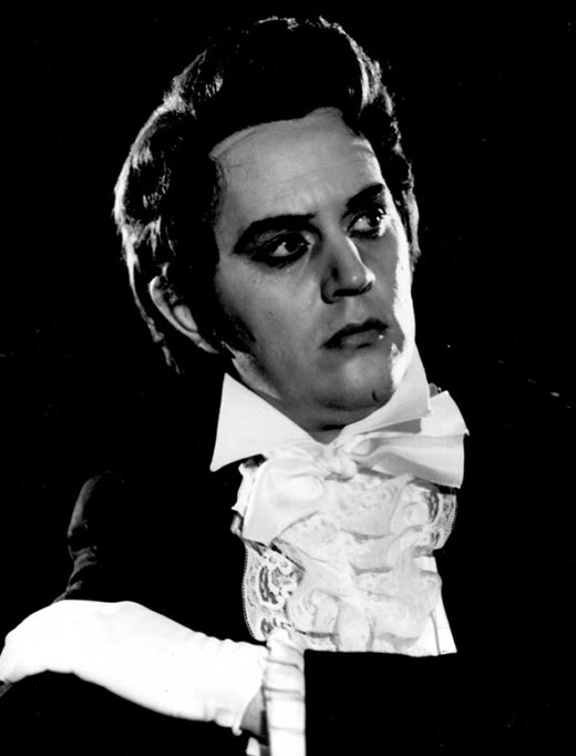 оперный певец Леонид Сметанников