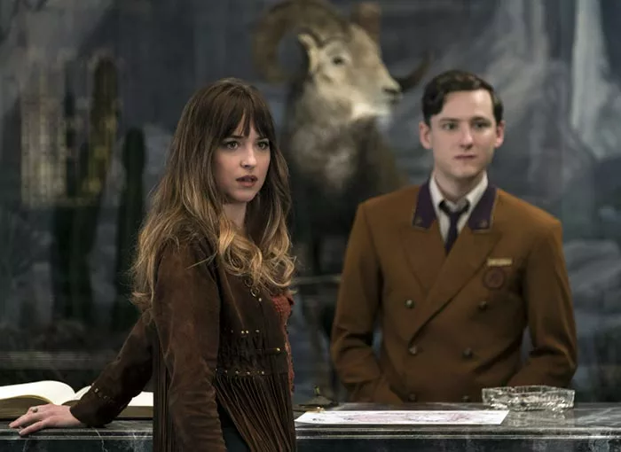 Льюис Пуллман в фильме Ничего хорошего в отеле Эль Рояль