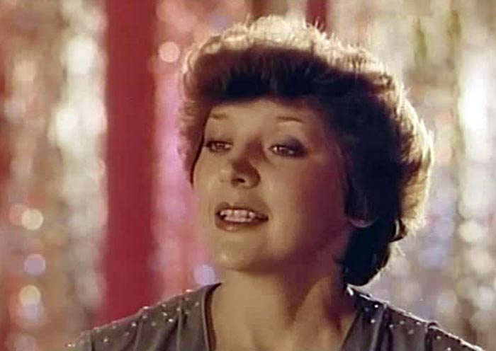 Лилия Сандулеса в фильме Улыбки Нечипоровки