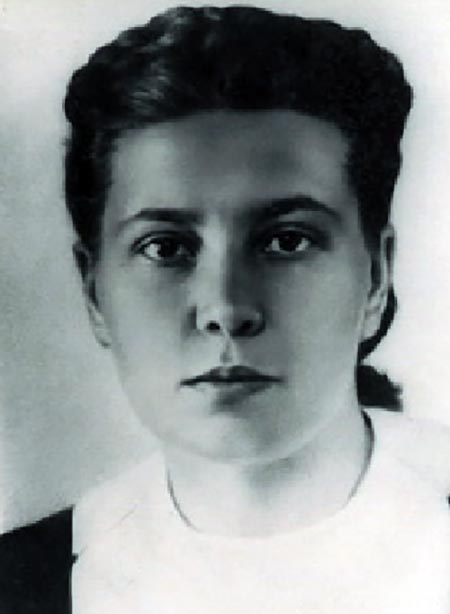 Лилия Карастоянова в юности