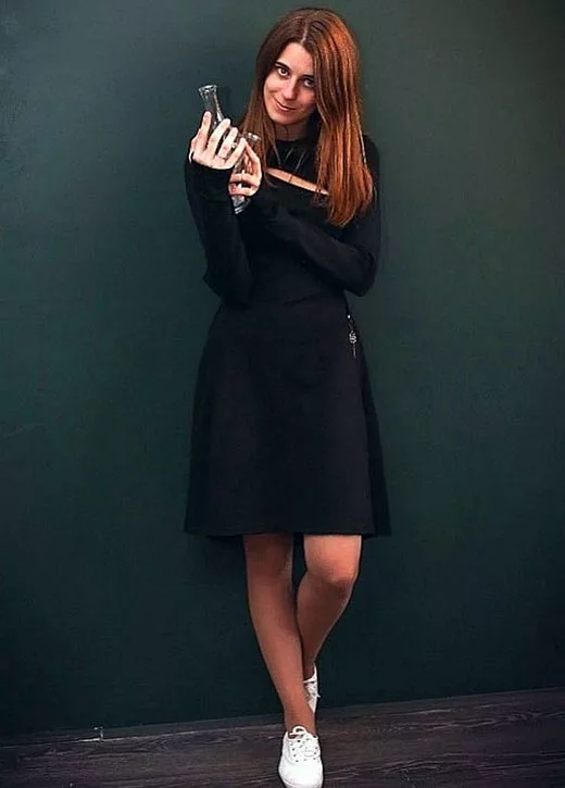 Лиза аникина фото в купальнике
