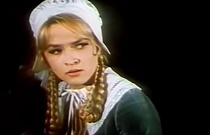 Лолита Цаука в фильме Слуги дьявола на Чертовой мельнице