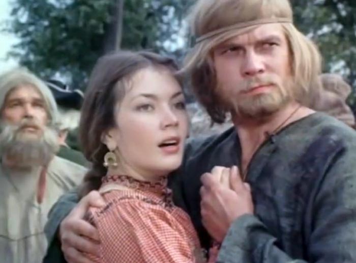 Людмила Николаева в фильме Золотая баба