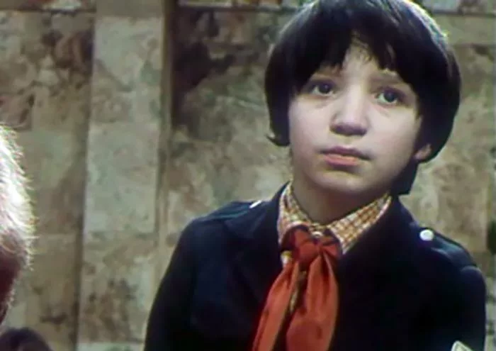 Максим Калинин в фильме Приключения Электроника