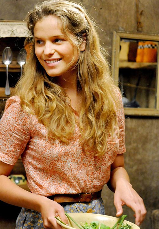 Марго Шателье в фильме Белль и Себастьян