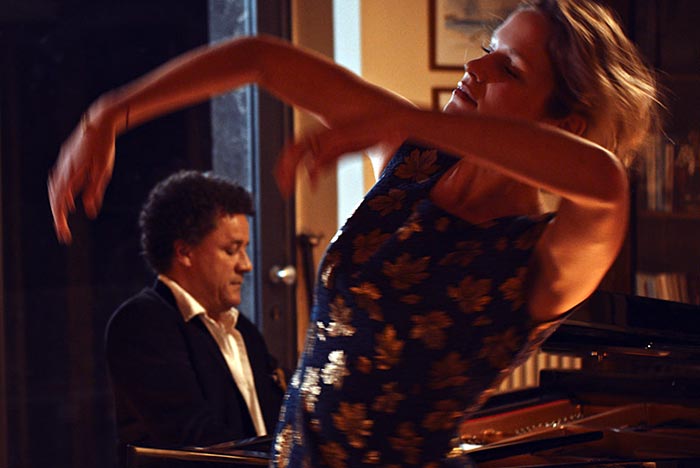 Марго Шателье в фильме Фолия