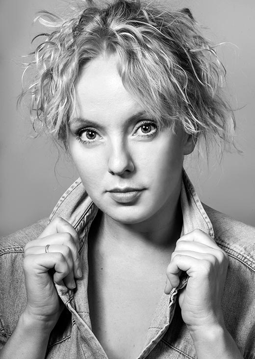 актриса Мария Плужникова