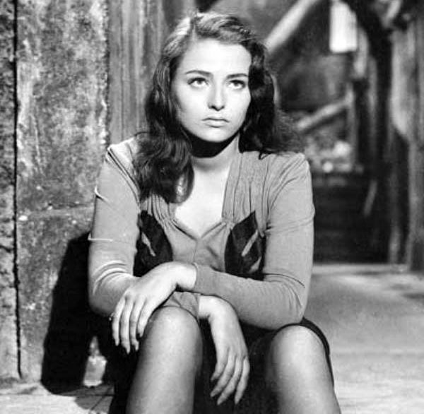 Марина Берти в фильме Красное небо