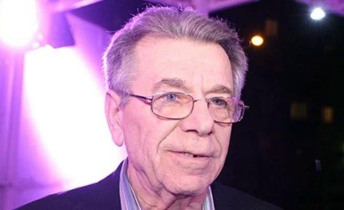 брат Бориса Моисеева Маркс Толкач