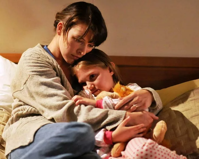 Мия МакКенна-Брюс в фильме Четвертый вид