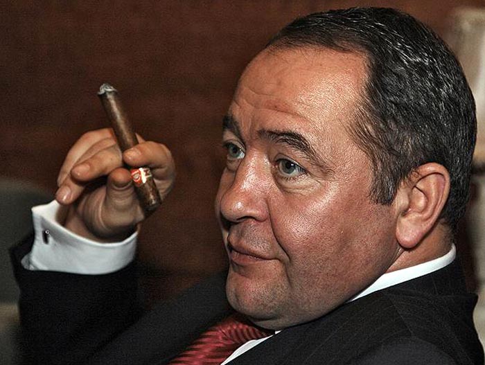 Михаил Лесин с сигарой