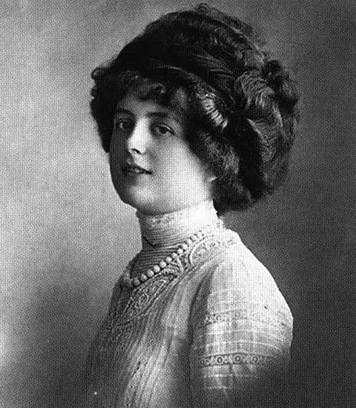 Мирра Лохвицкая в юности