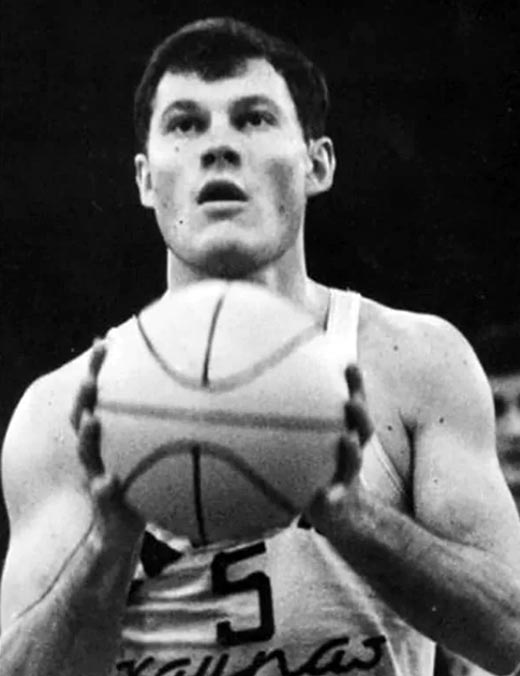 Модестас Паулаускас в молодости