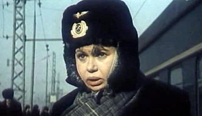 Надежда Серая в фильме Гражданин Лешка