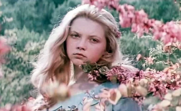 Наталья Тенищева в фильме Пока бьют часы