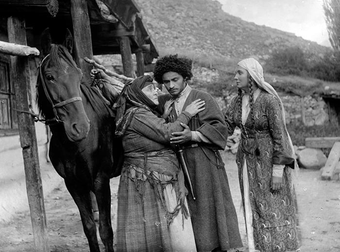 Николай Санишвили в фильме Закон гор