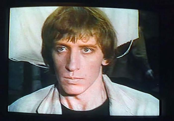 Николай Шатохин в фильме Маленькие человечки Большевистского переулка или Хочу пива