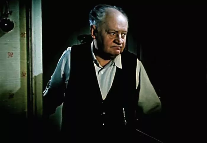 Николай Чистяков в фильме Сверстницы