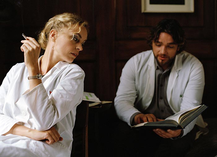 Нина Хосс в фильме Барбара