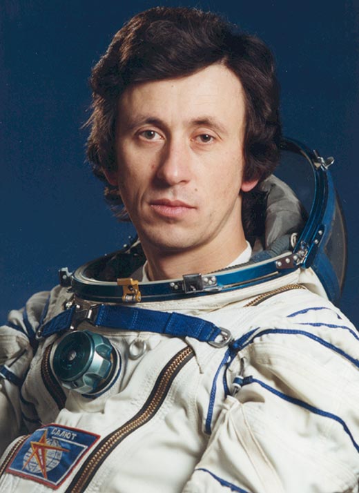 Летчик-космонавт Олег Атьков