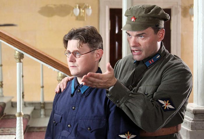 Олег Лопухов в сериале Чкалов