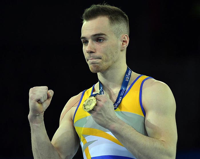 гимнаст Олег Верняев
