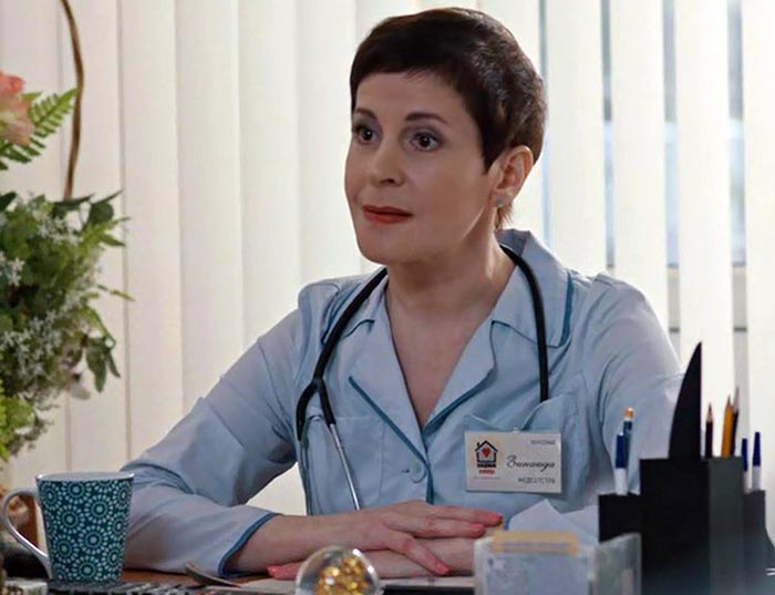 Ольга Цинк в сериале Старые кадры